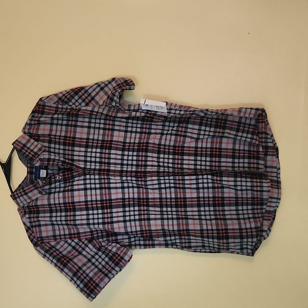 Plaid short sleeve button up